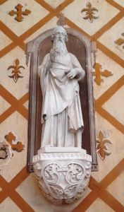 Statue de Saint André dans l'église de Saint-André